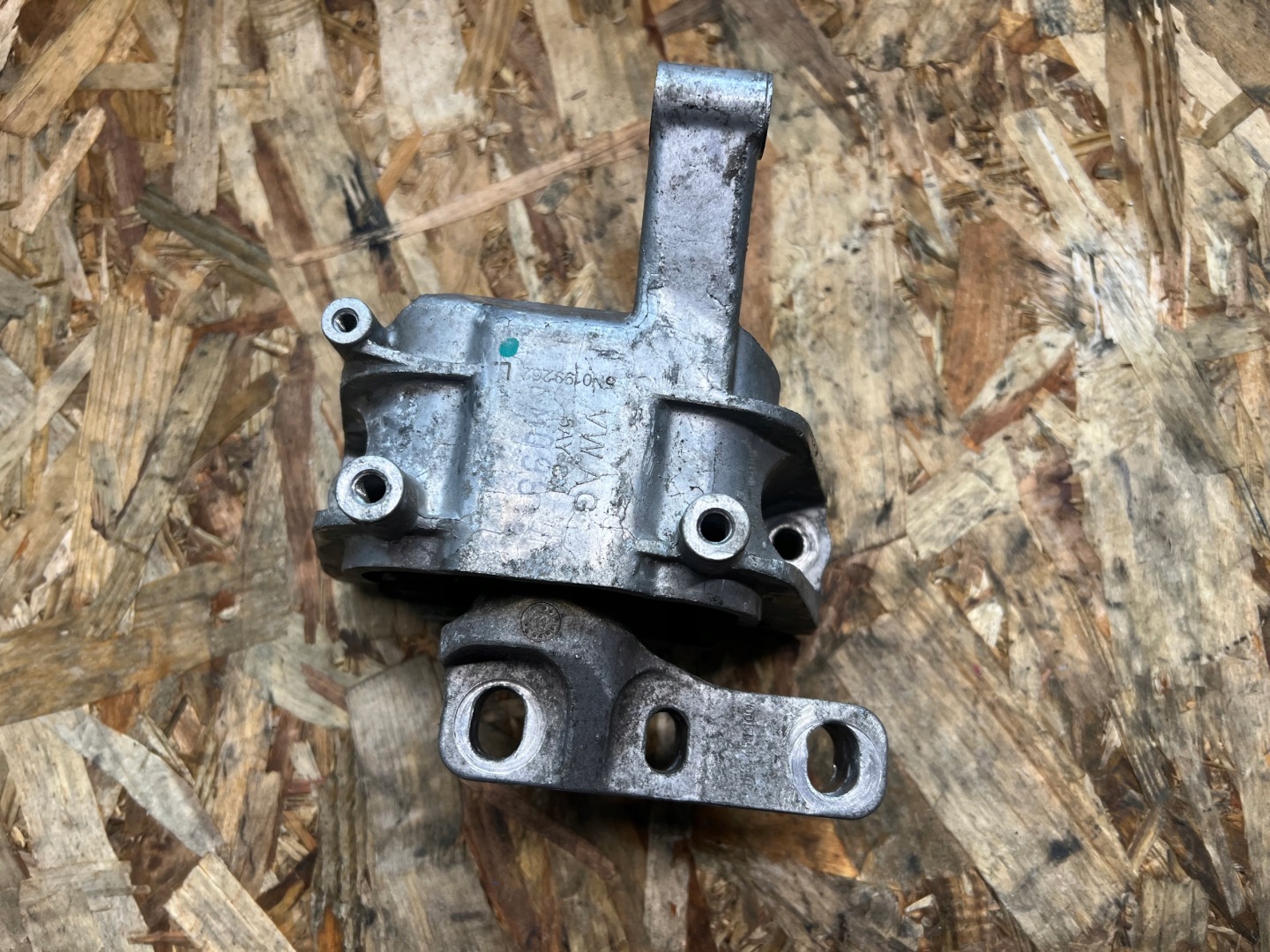 holder engine mount VW TIGUAN 5N 2.0 TDI 5N0199262L