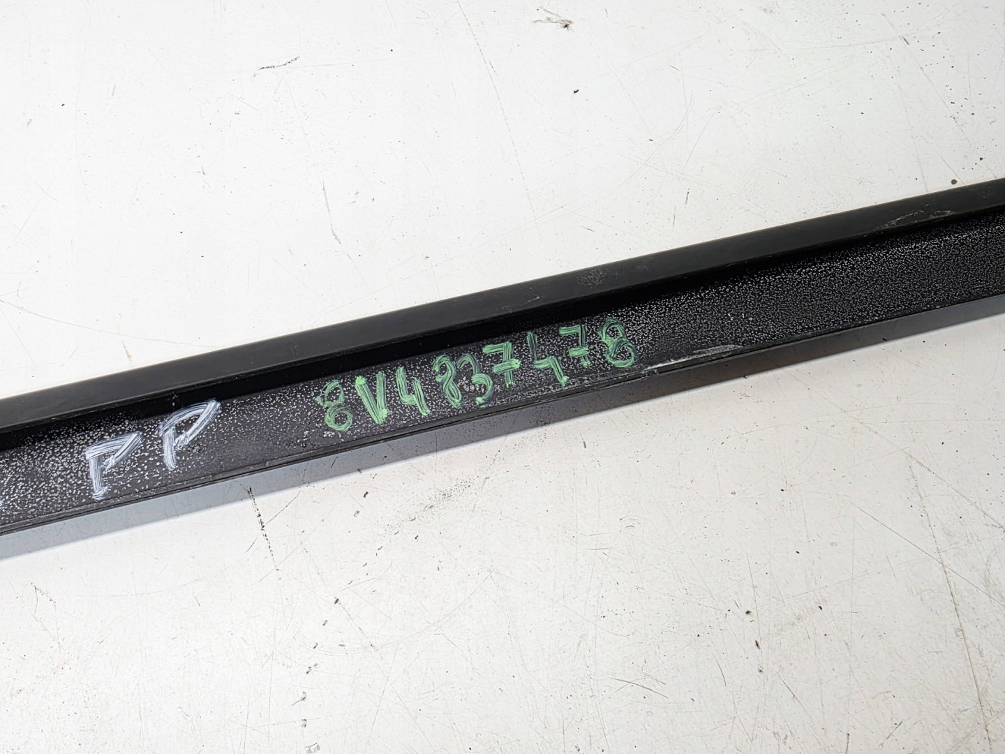 moulding dust windows right front AUDI A3 8V SPORTBACK 8V4837478