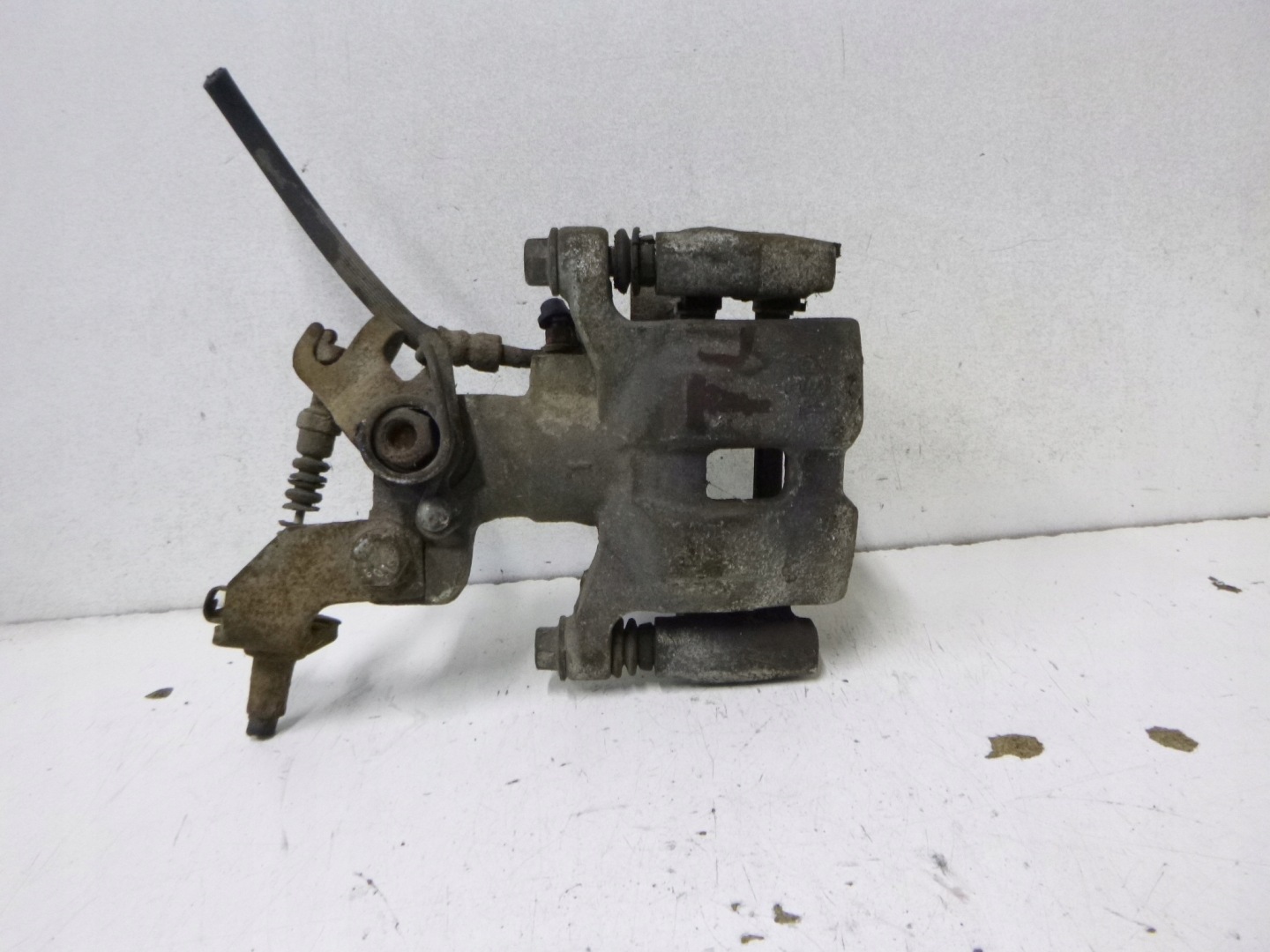 caliper brake rear part left Mazda 6 GG GY 2003r.