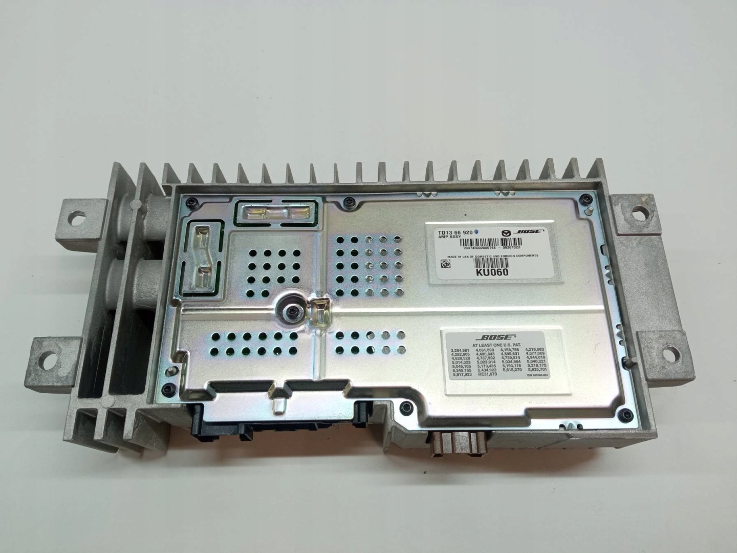 Amplificateur TD1366920 Mazda CX-9 et (2006- )