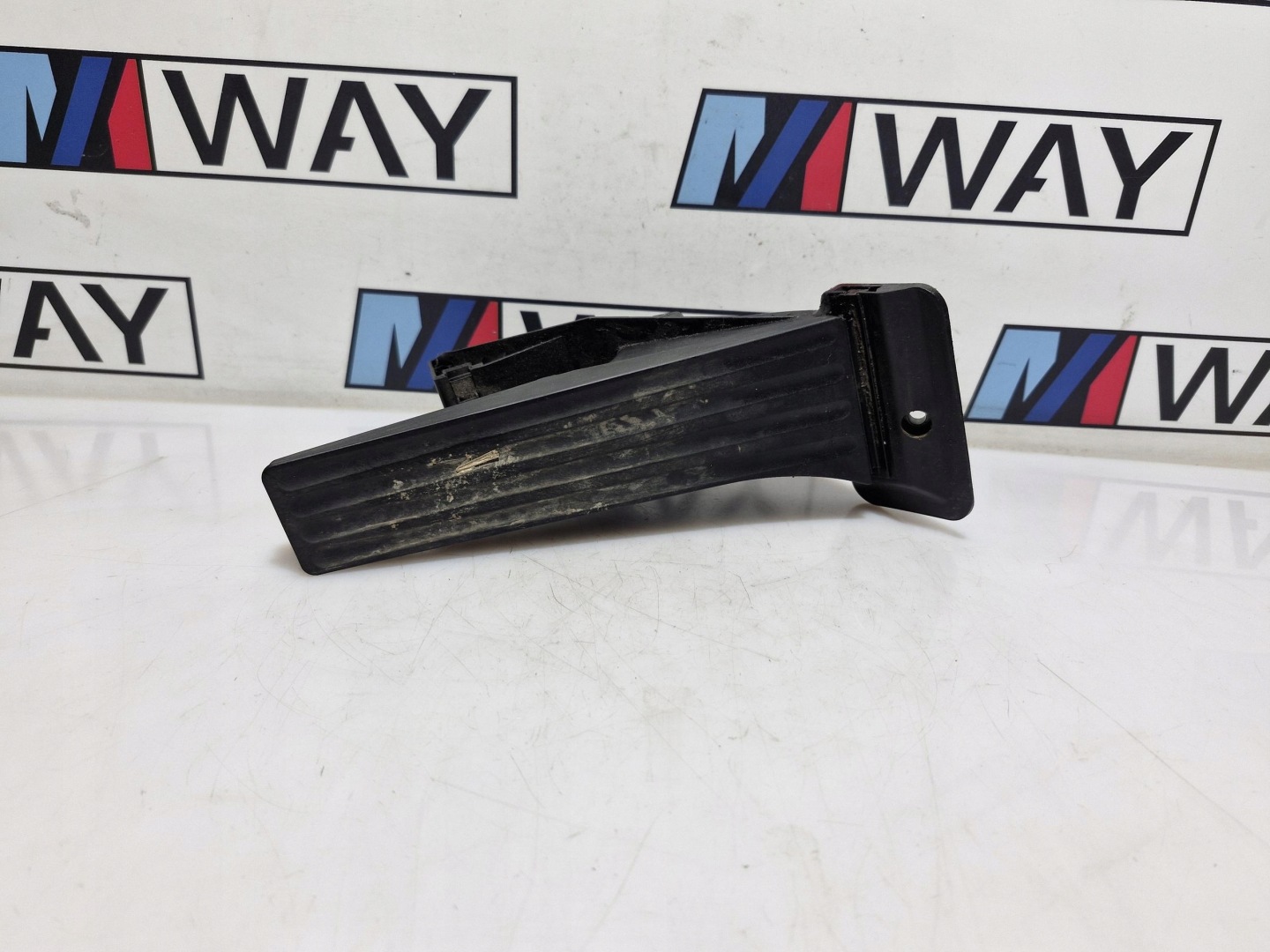 BMW E60 E61 E63 E64 E65 E66 accelerator pedal potentiometer AUTOMAT 6858574
