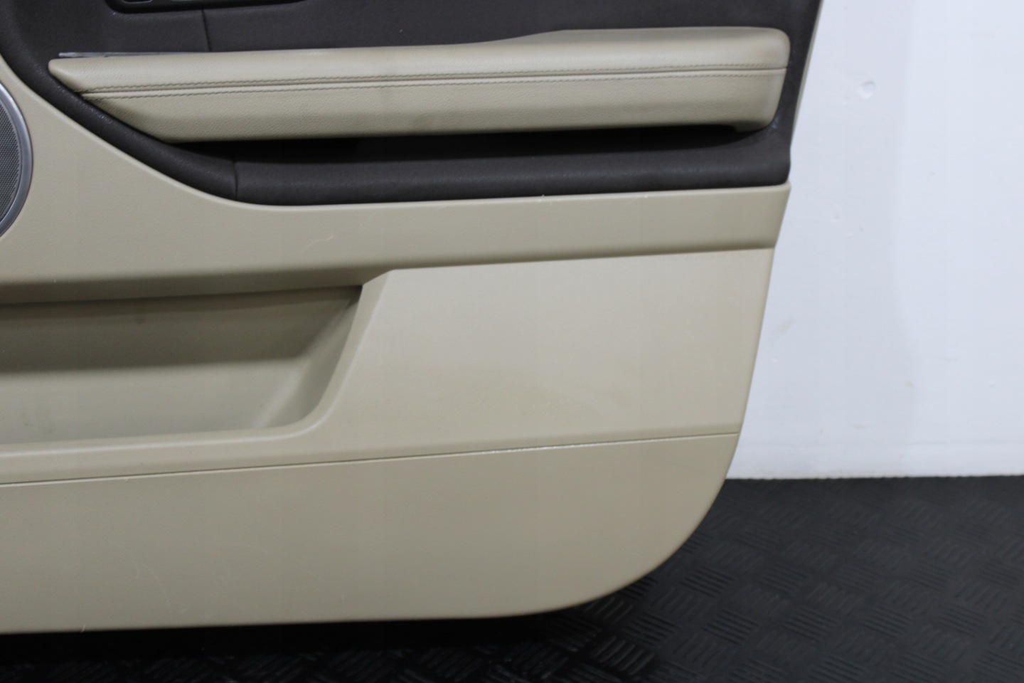 upholstery side door right front LAND ROVER EVOQUE L538 LIFT