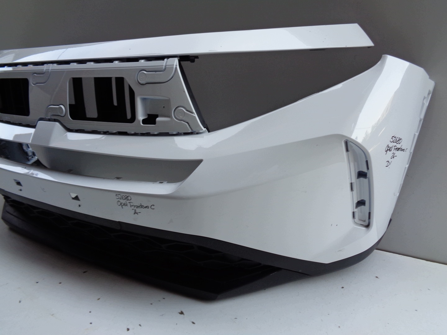 front bumper OPEL FRONTERA C 24- NR 52680