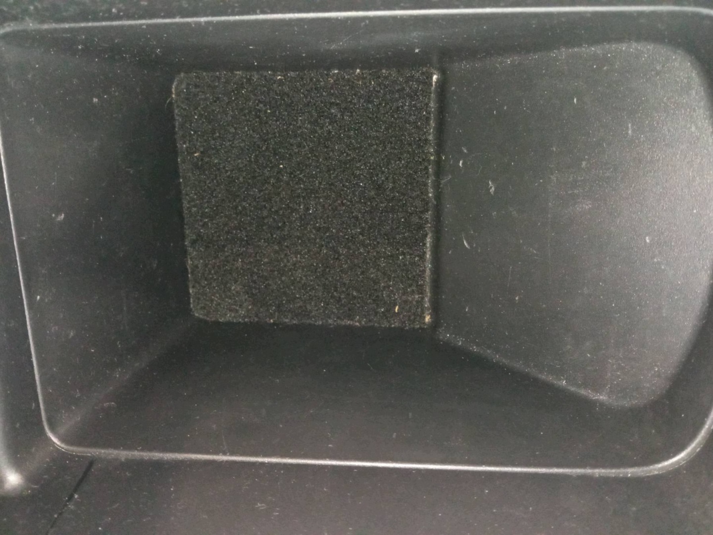 TUNEL central armrest T9 Peugeot 308 II (2014- )