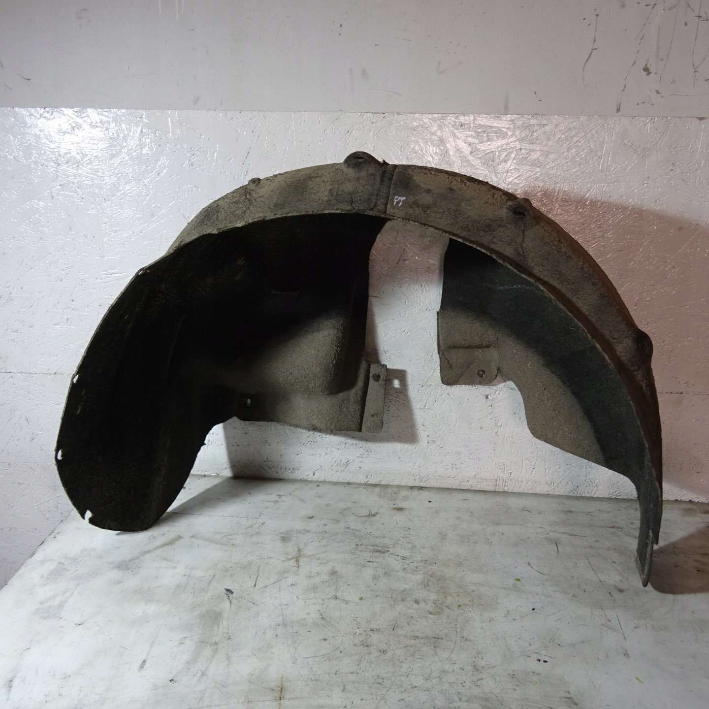 VW PASSAT B7 sedan mudguard rear part right