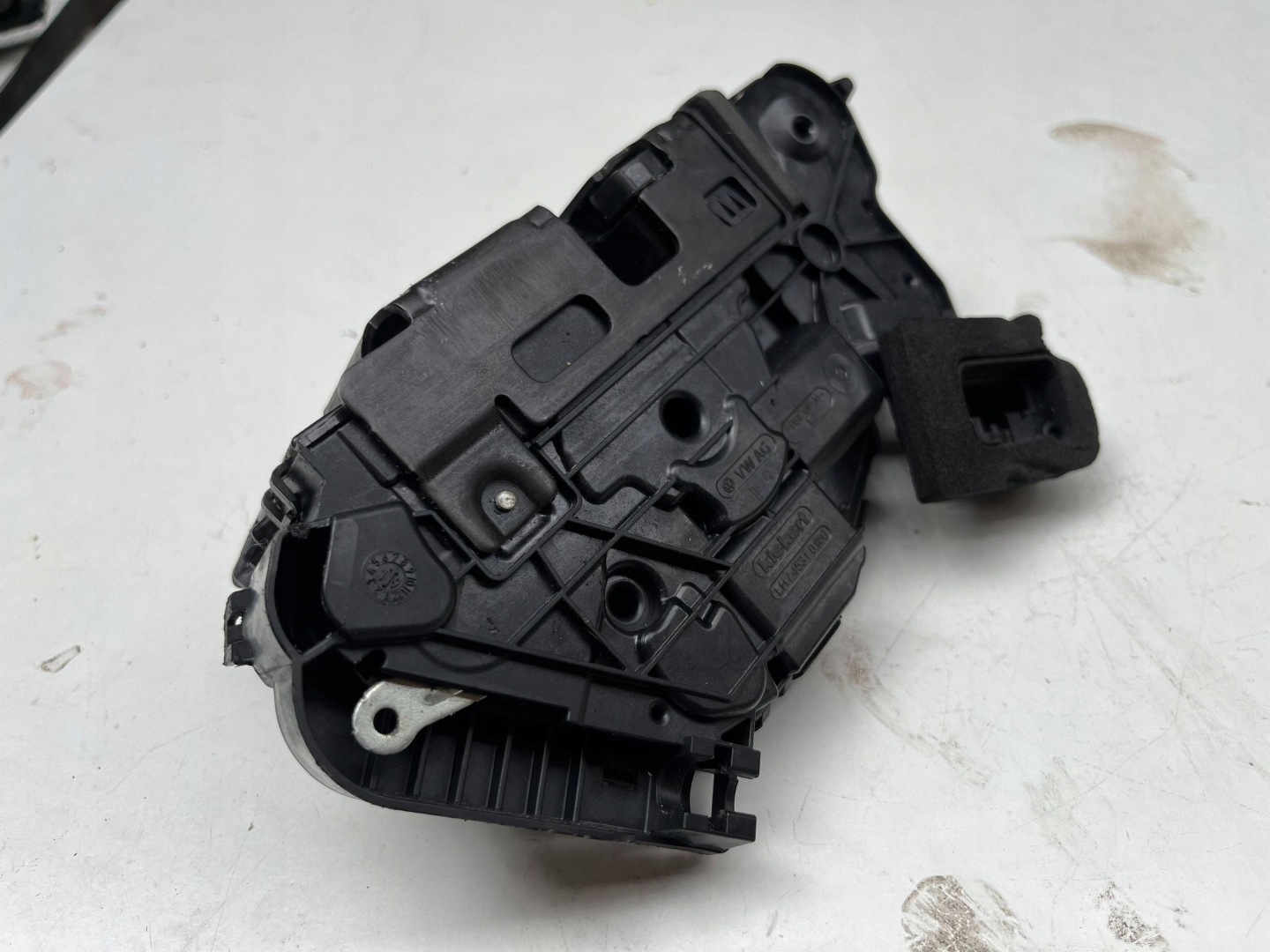 VOLKSWAGEN SEAT SKODA lock door left front 5TB837015 @M