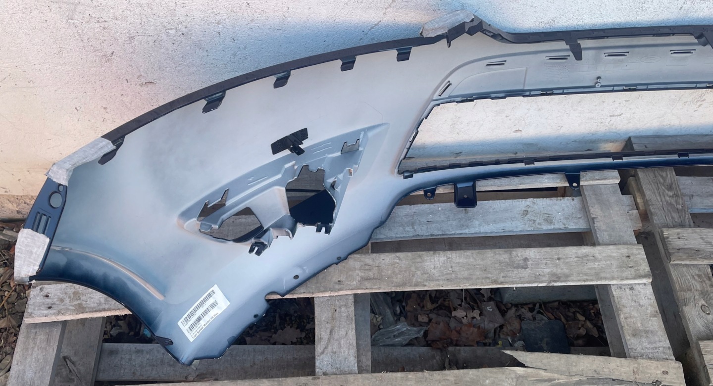 FORD MONDEO MK4 2007 - front bumper front below PDC 7S71-17757-A