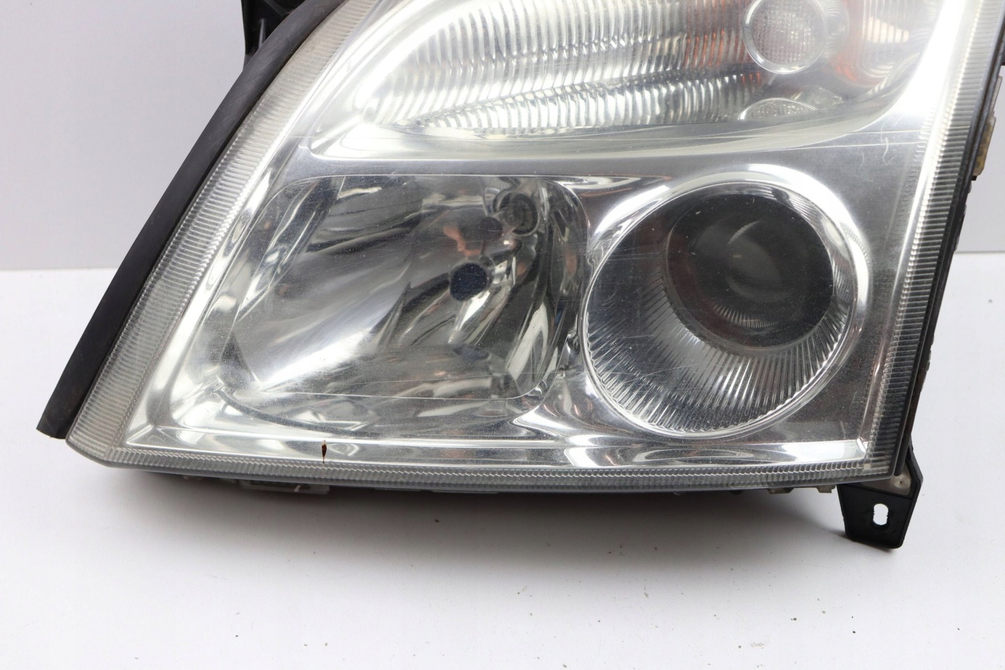 OPEL VECTRA C light front left front EUROPA XENON 15588700 OPIS