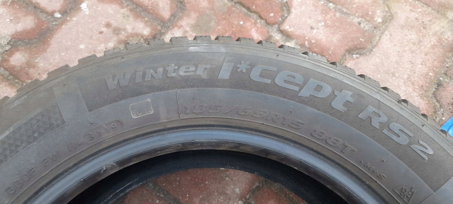 1x HANKOOK WINTER e*CEPT RS2 185/65R15 88T