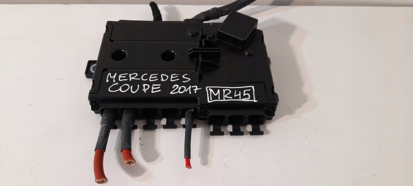Mercedes-Benz E W213 compartment rozdzielcza A2135406200 (MR45)
