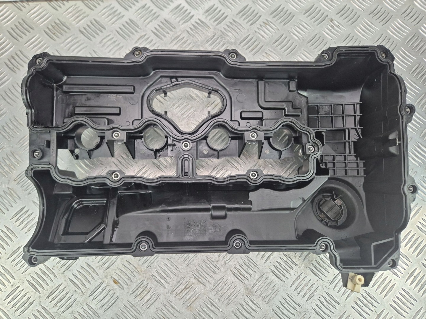 Abdeckung der Ventile BMW 3 E90 E91 320i 7553626 N43B20AA