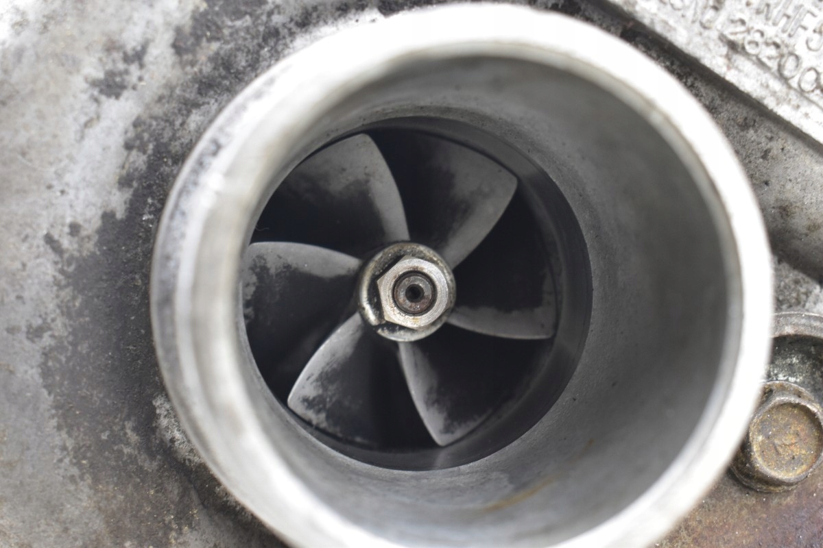 turbo KIA CARNIVAL e 2.9 CRDI 28200-4X300