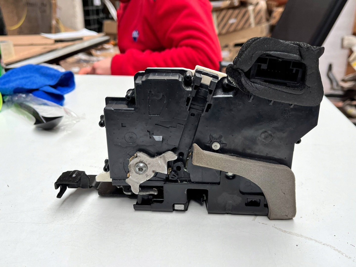 original lock door right front Audi RS Q8 4K1837016K !J