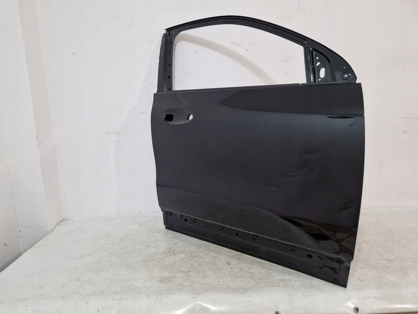 MERCEDES GLA X247 W247 2020- door front right front A2477224201