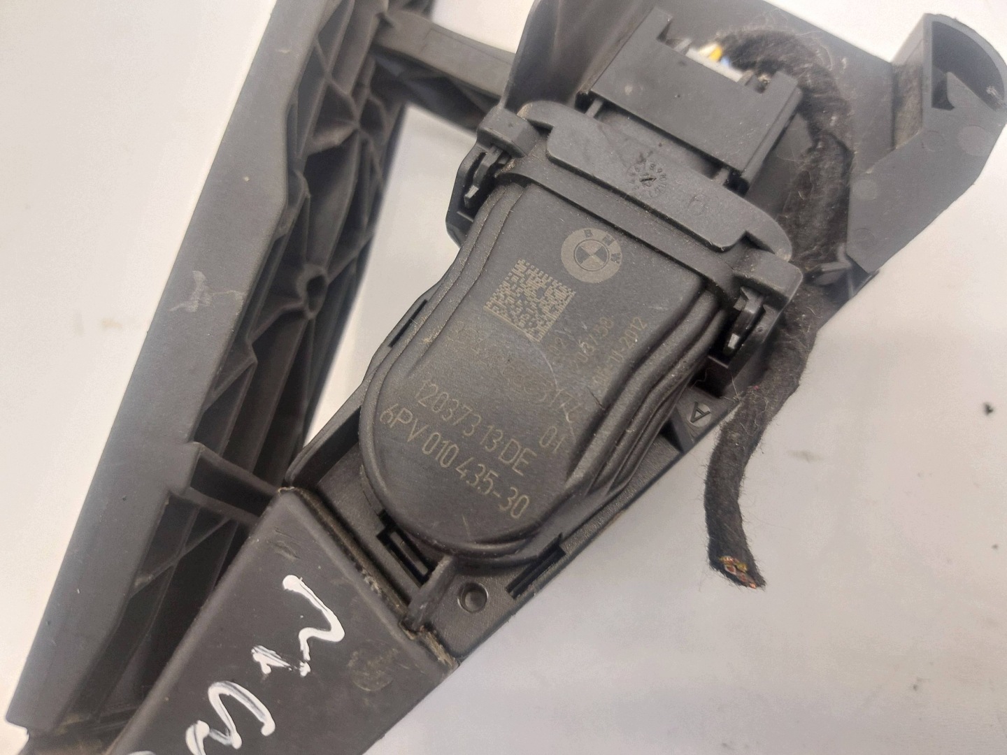 BMW E81 E87 F20 F30 gaspedal MANUAL 6853176