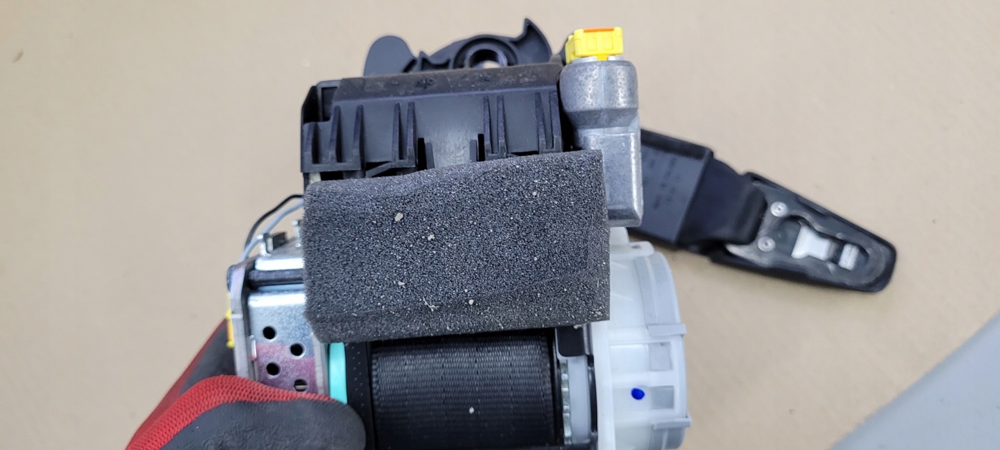 A6 C7 4G tension belt safety left front 4G8857705B A7 4G