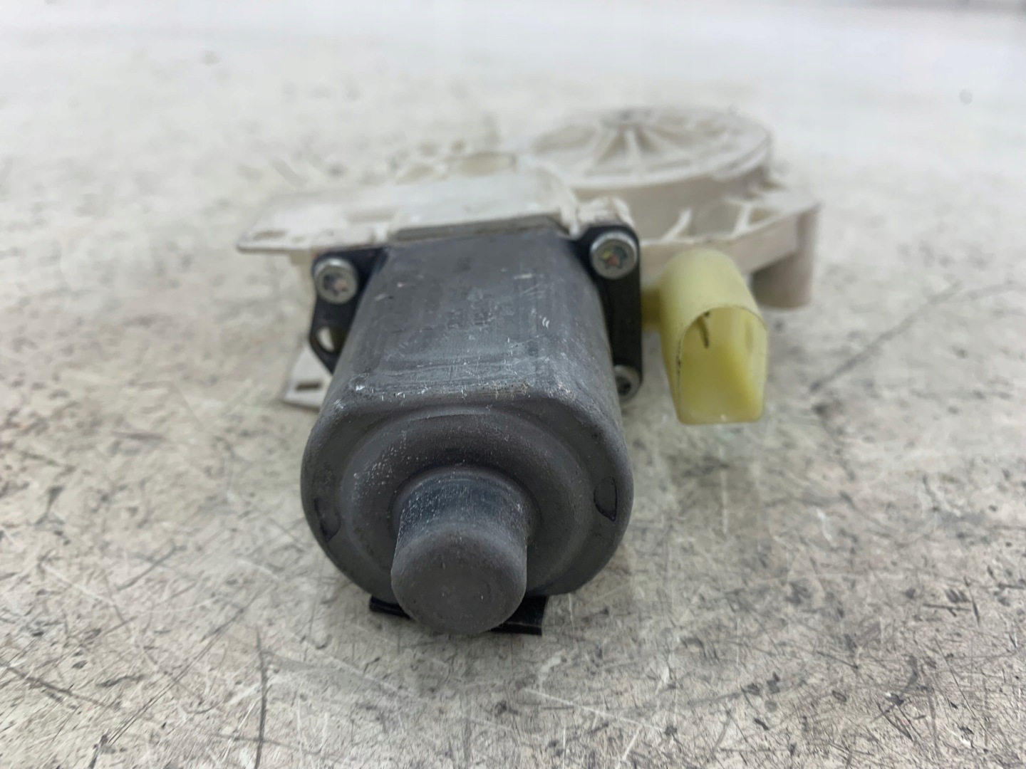 VW CRAFTER and SPRINTER 906 mini motor windows left front A0068205442