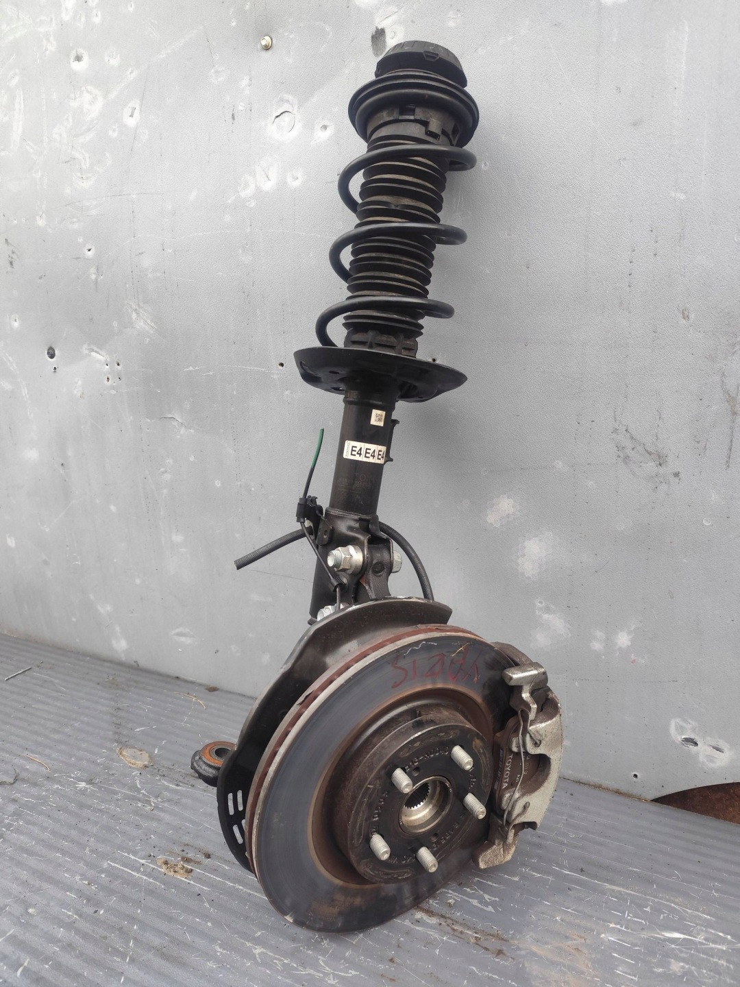 TOYOTA YARIS IV swing shock absorber front right