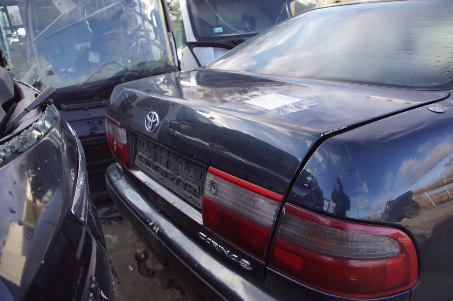 kapota kufru 742 TOYOTA CARINA E