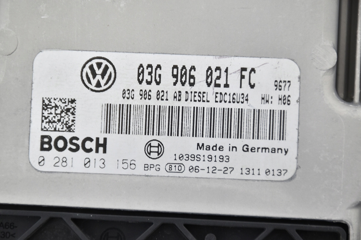 computer control unit * VW 03G906021FC 0281013156