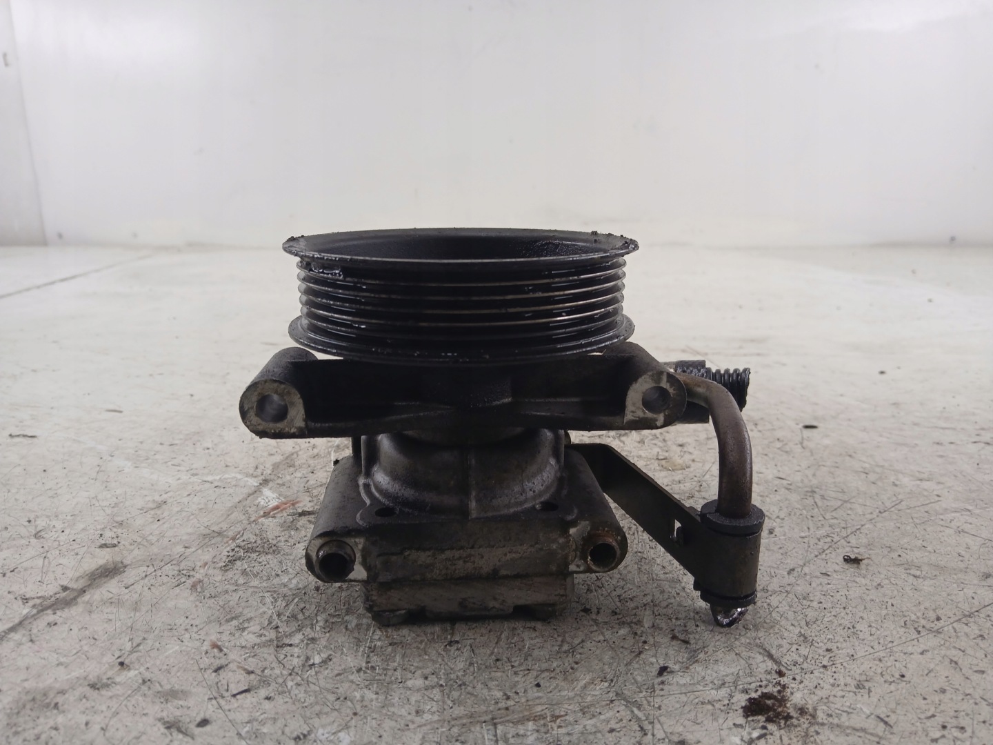 FORD FIESTA MK6 1.3 Pompa servosterzo 2S6C3A696CB