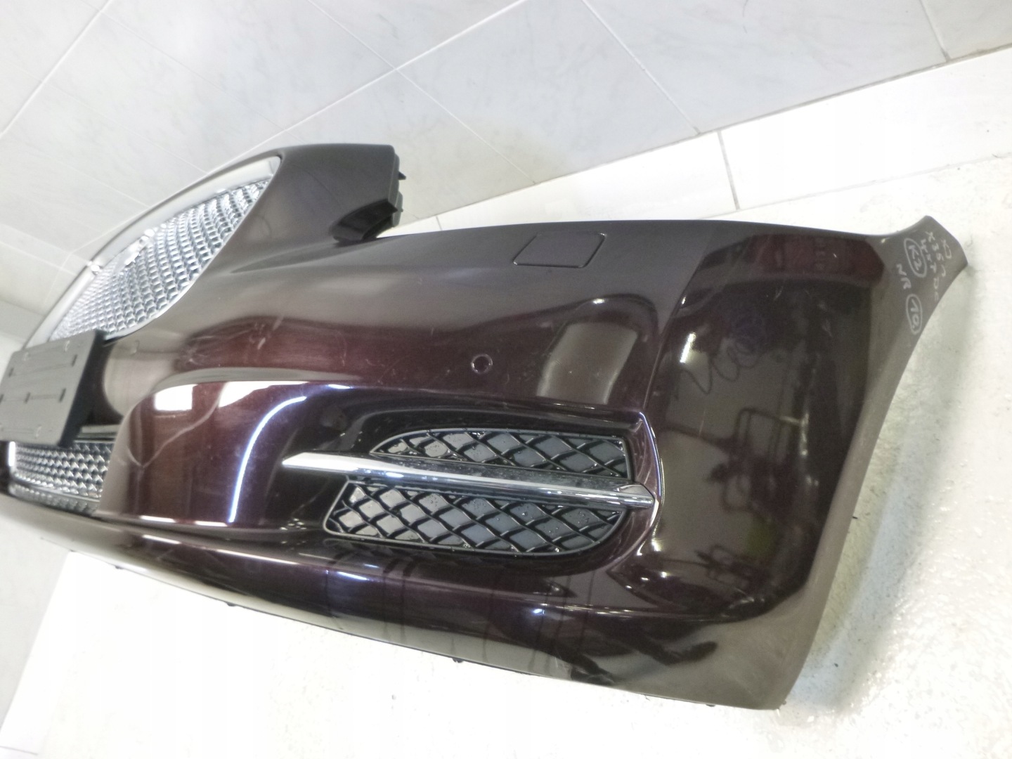 JAGUAR XJ X351 front bumper front 4 PDC