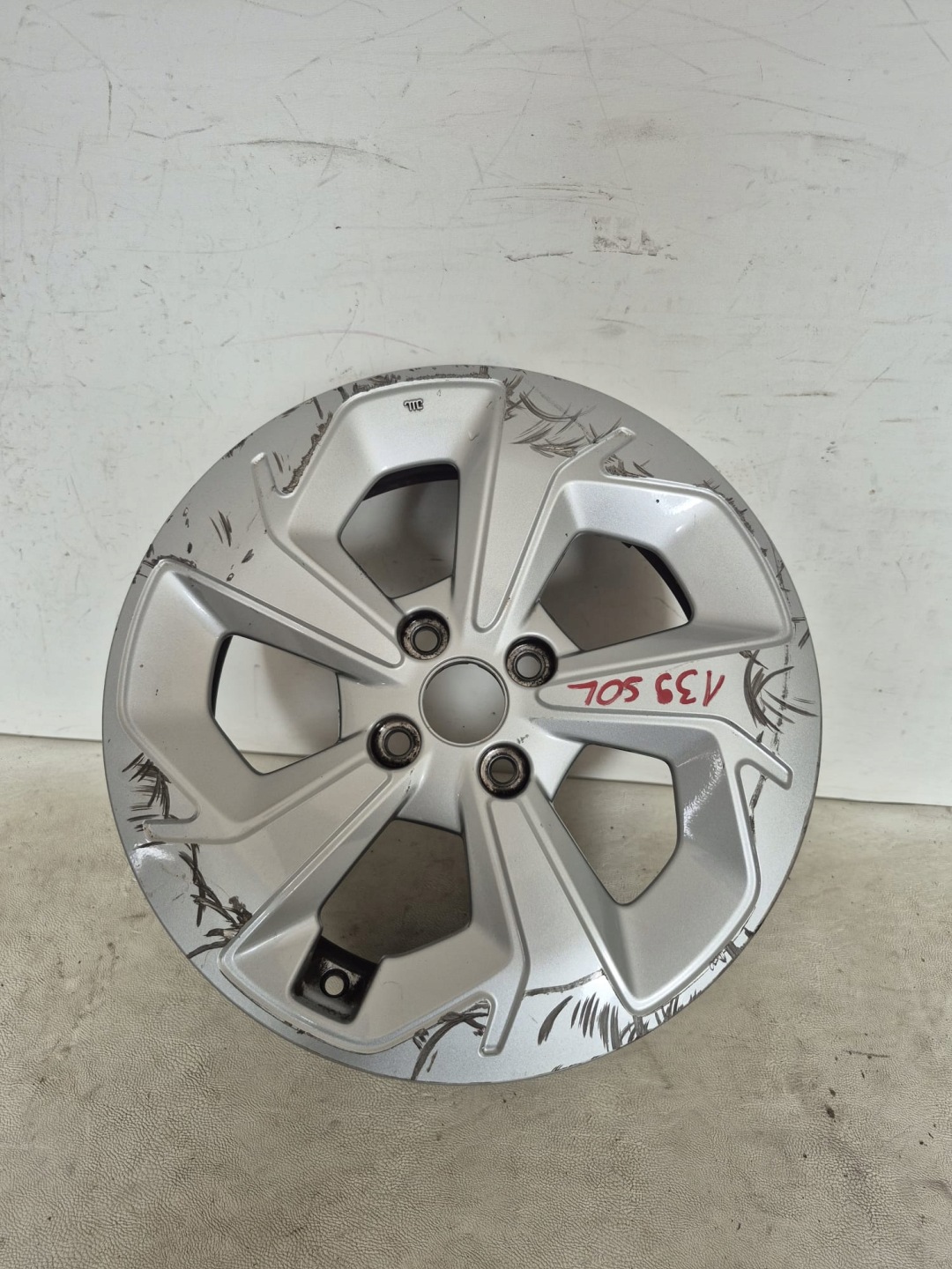 SUZUKI CERCHIO di alluminio 16" 69T5-660