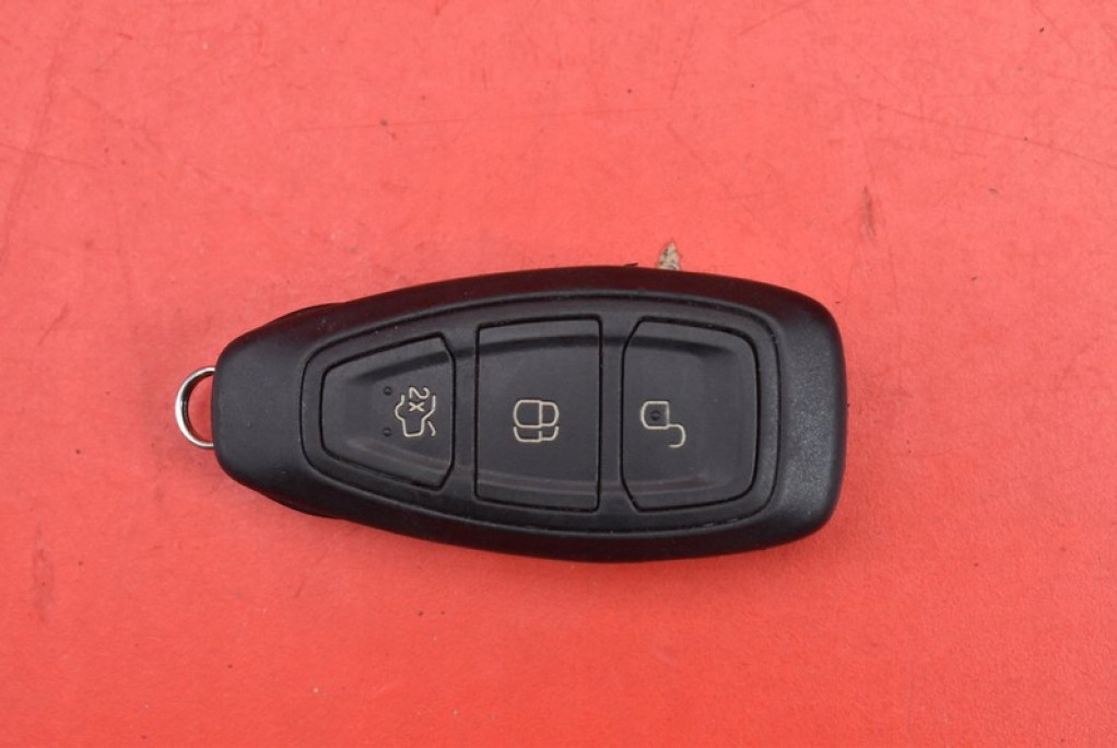 ignition key button 7S7T-19H386-DA FORD FOCUS MK3 2.0 TDCI 140 KM
