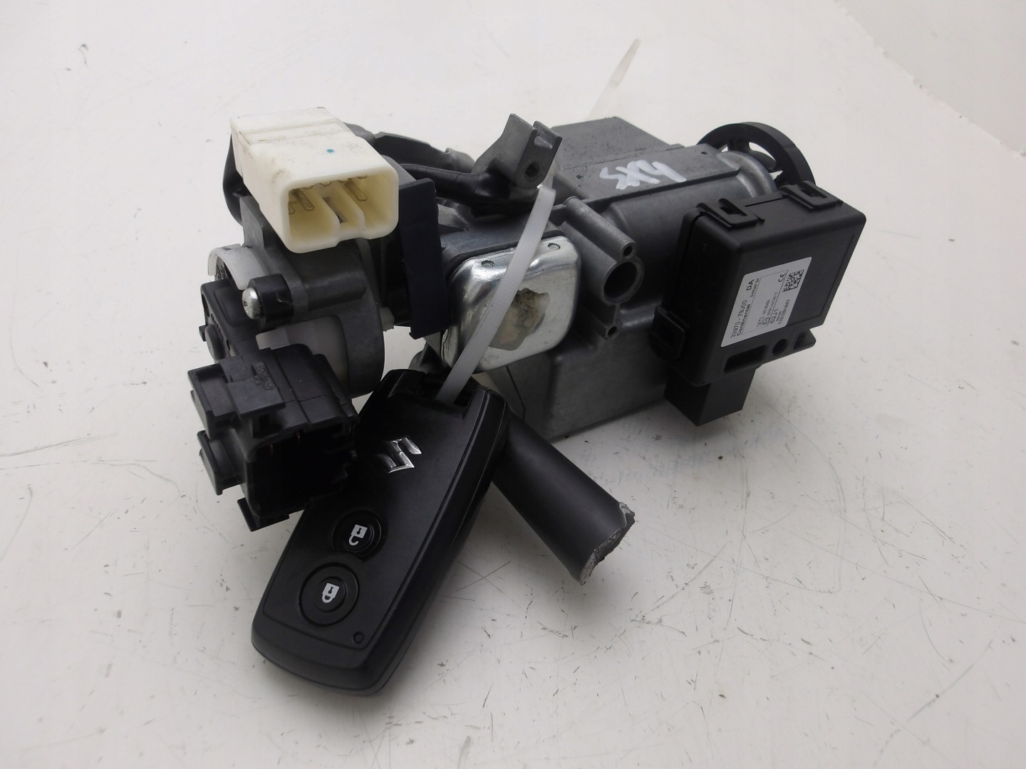 SUZUKI SX4 SEDICI 06-13 ignition key PILOT KPL