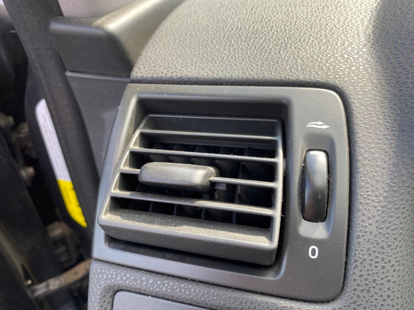 grid air conditioning devices air left driver´s VOLVO V50 2 II 04-10