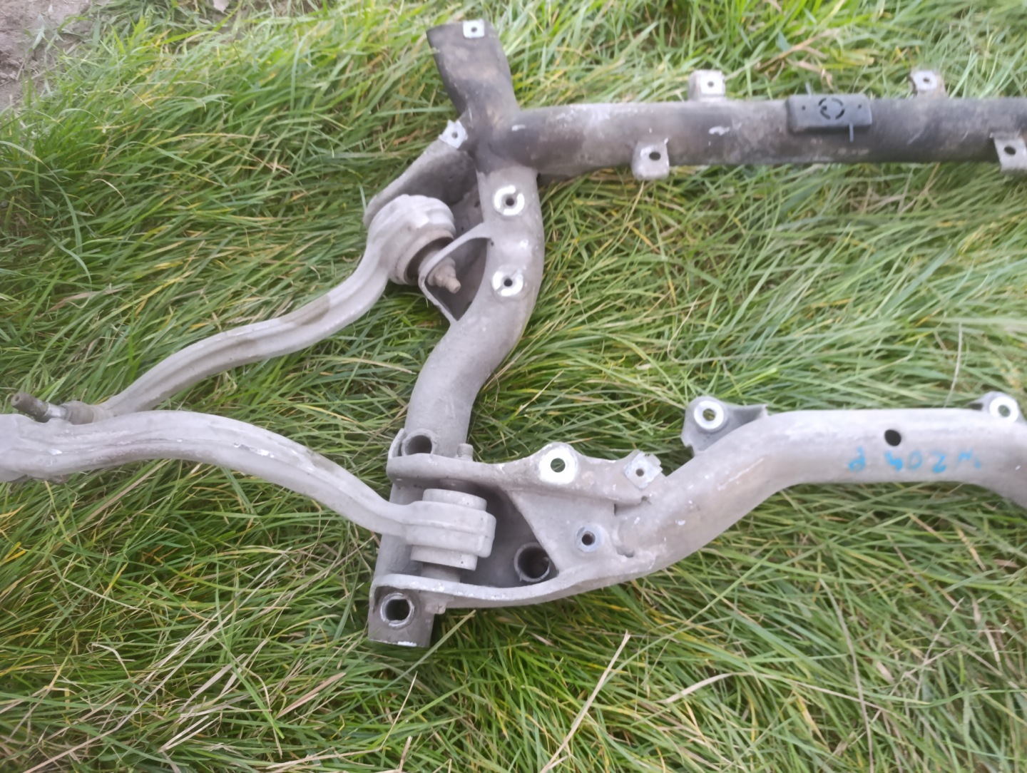subframe axle beam axle beam of the engine front MERCEDES W204