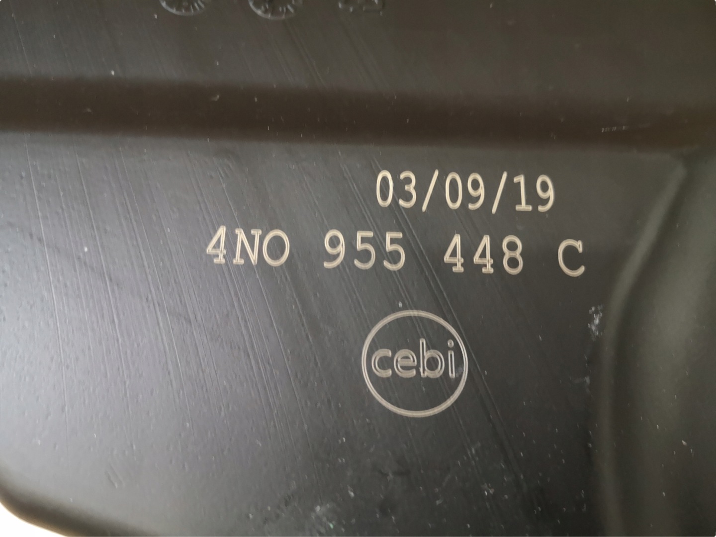 AUDI A8 4N D5 washer fluid tank 4N0955448C