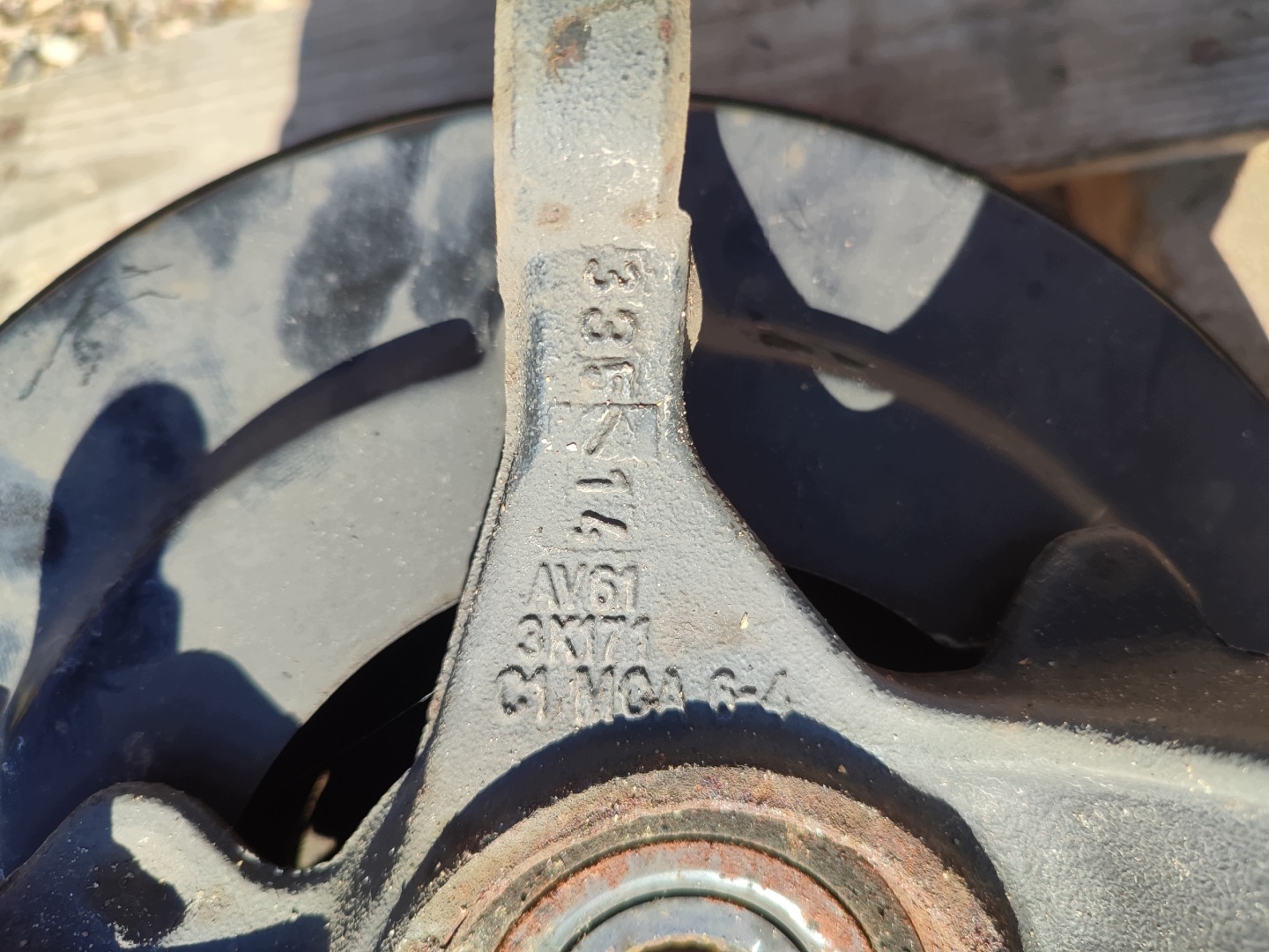 MCPERSON otoč FORD OE BV61-18K001-LAB