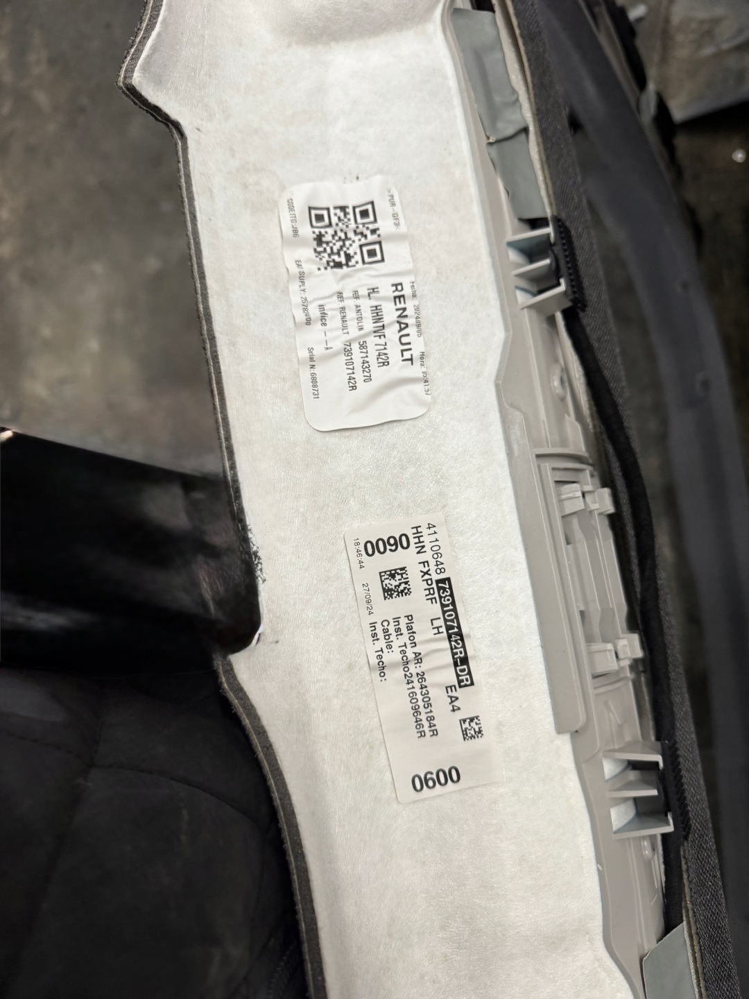 CIELO INTERNO PODBITKA RENAULT AUSTRAL 739107142R