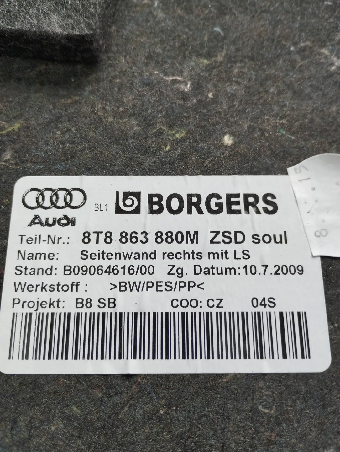 Audi A5 Sportback 8TA boot upholstery right 8T8863880M