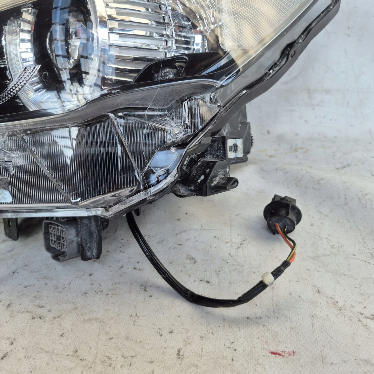 MAZDA 2 DJ LIFT 19- light left front front FULL LED D43N-51040