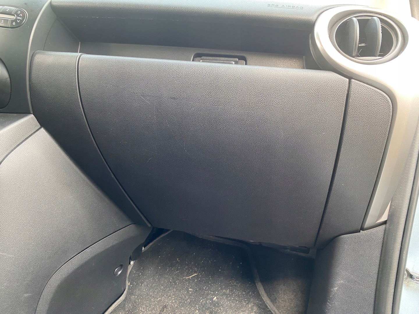 Mazda 2 II 07-15 Handschuhfach des Beifahrers