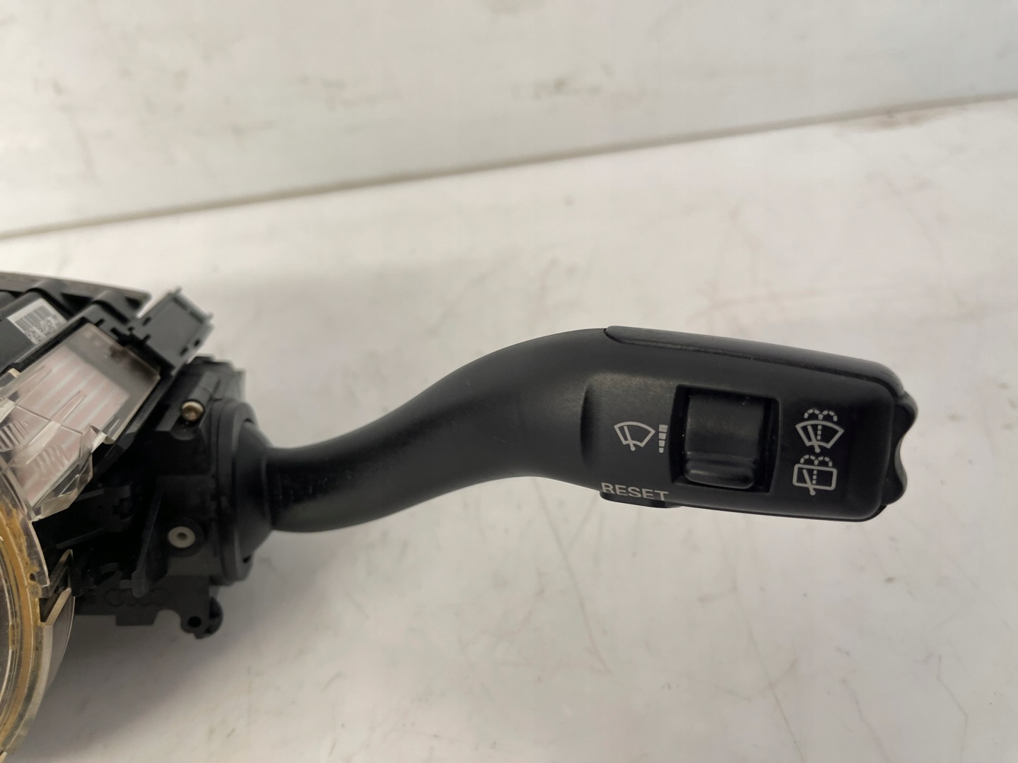AUDI A6 C6 steering wheel levers and controls ring 4F0953549A EUROPA