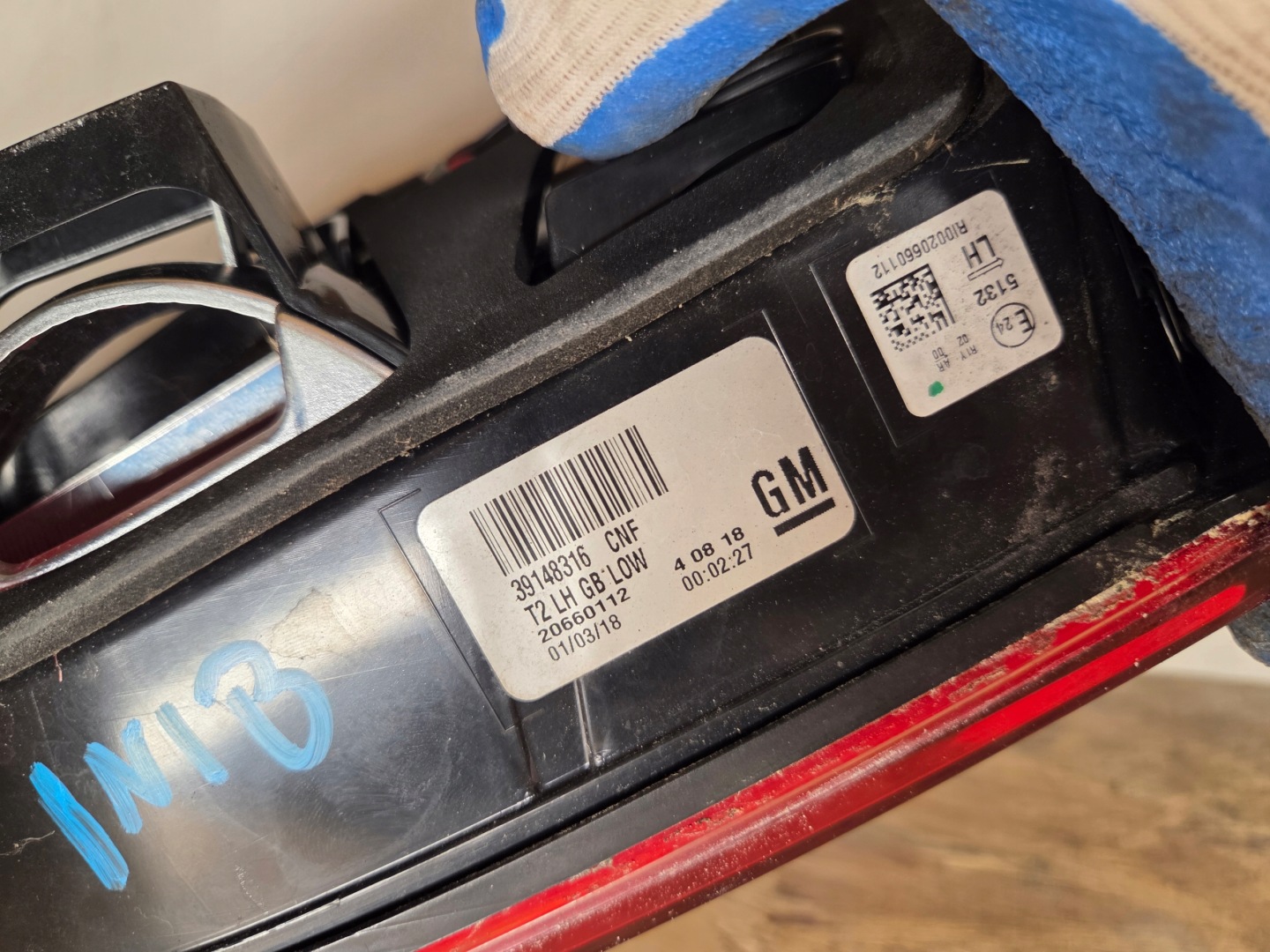 left light bonnet boot OPEL INSIGNIA B 39148316