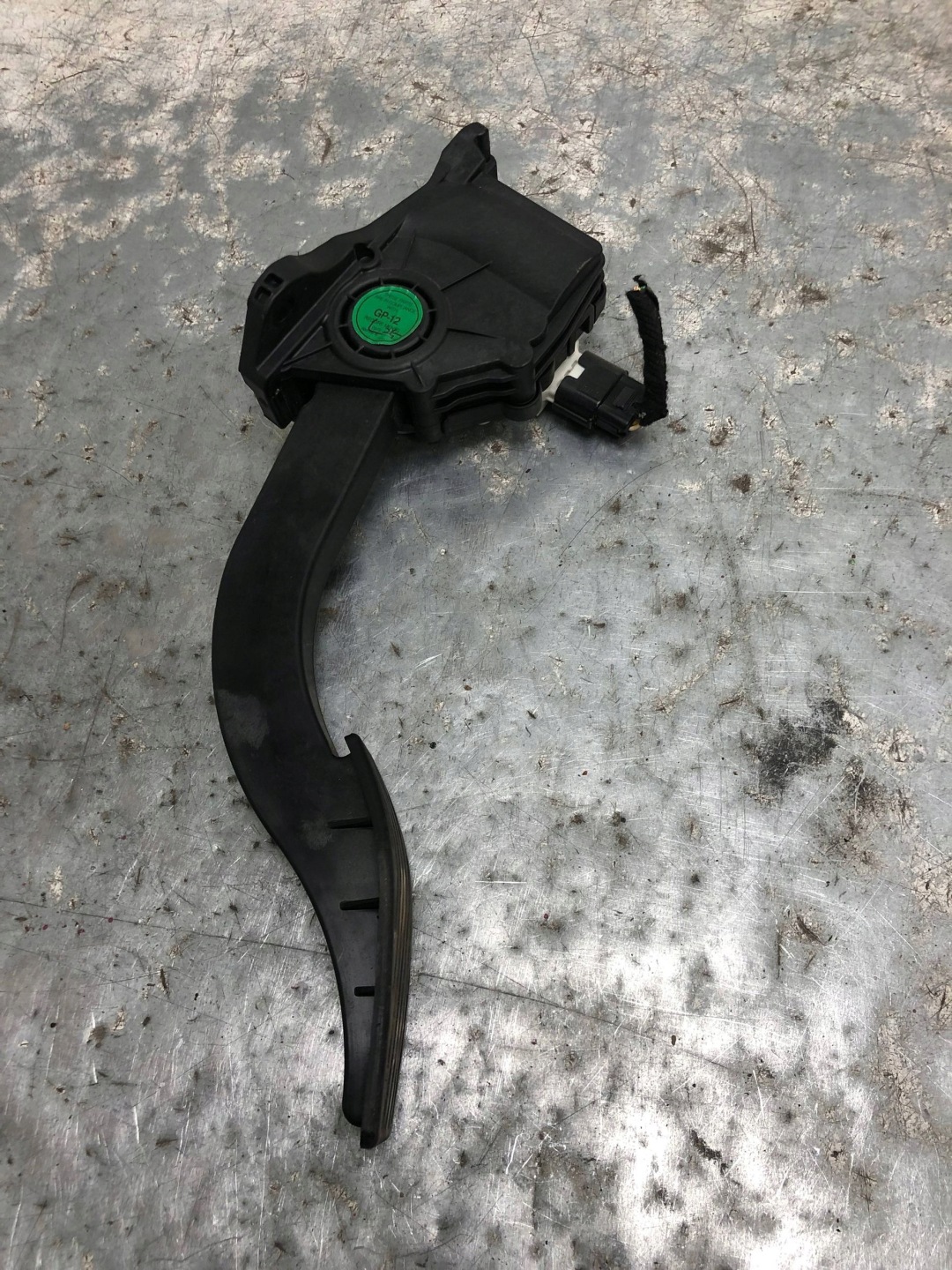 accelerator pedal potentiometer OPEL KARL 95352200