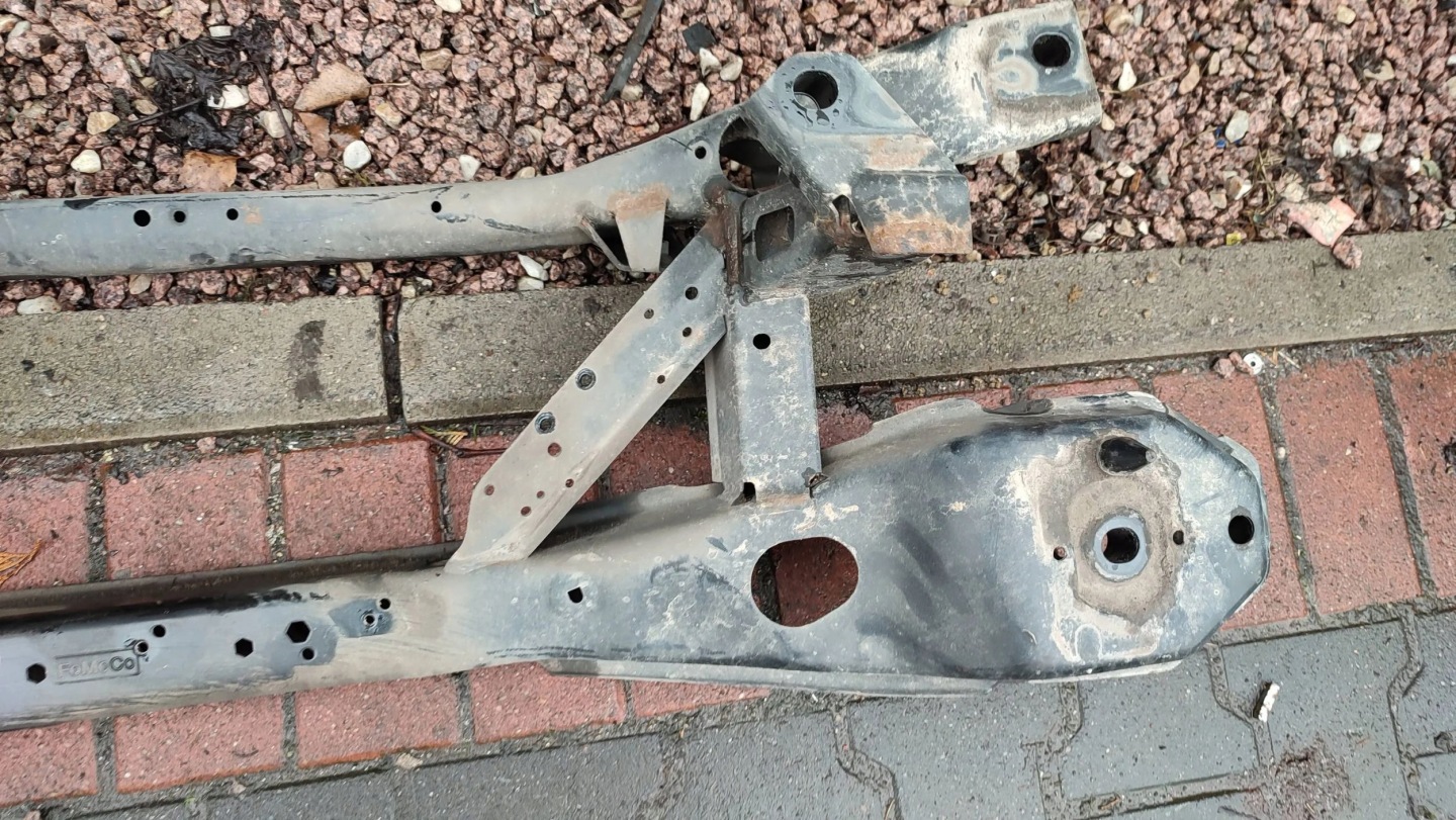Volvo V40 2018 sider axis rear part