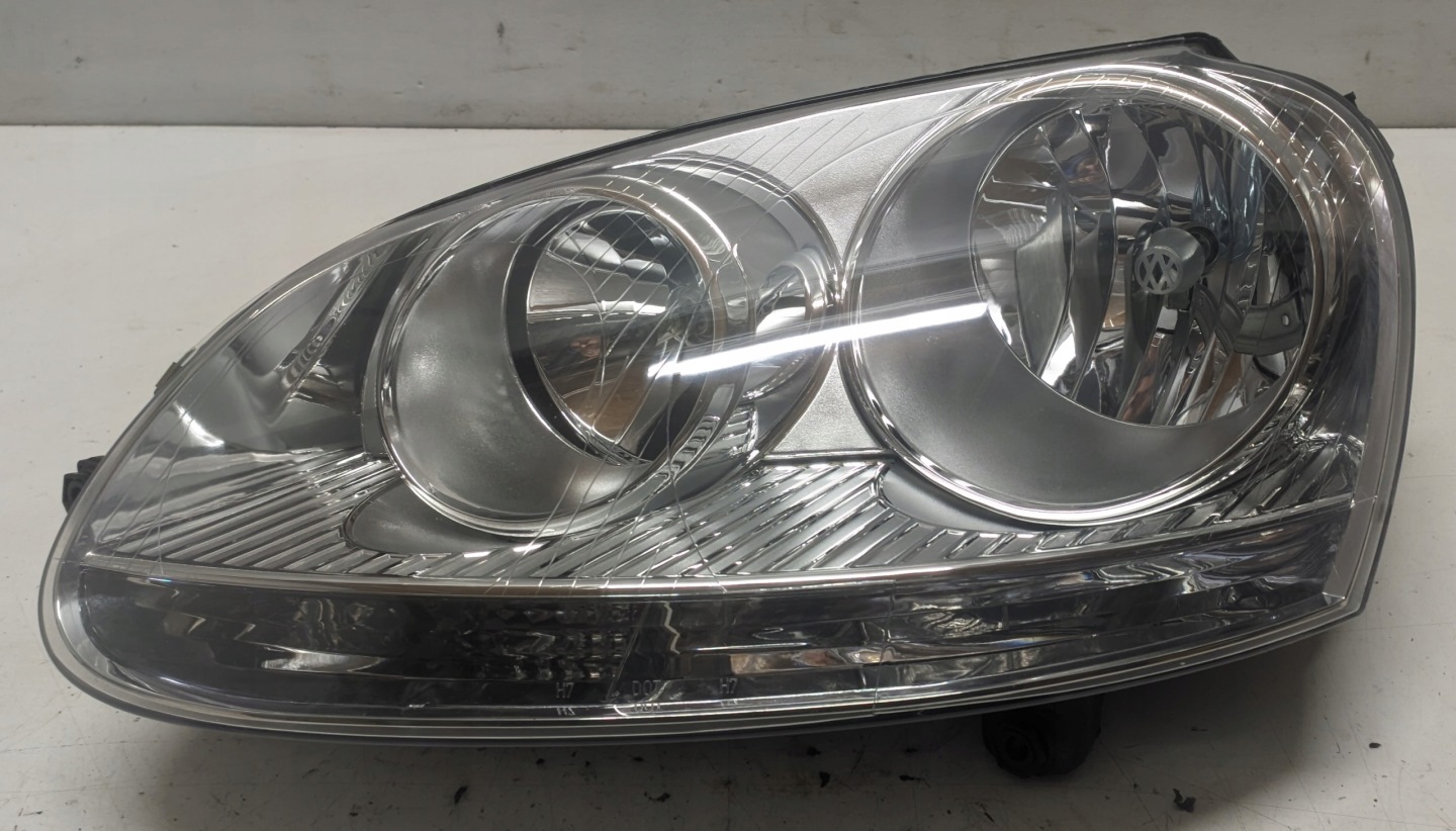 VW GOLF V KOMBI 2.0 TDI 09R light left front EU