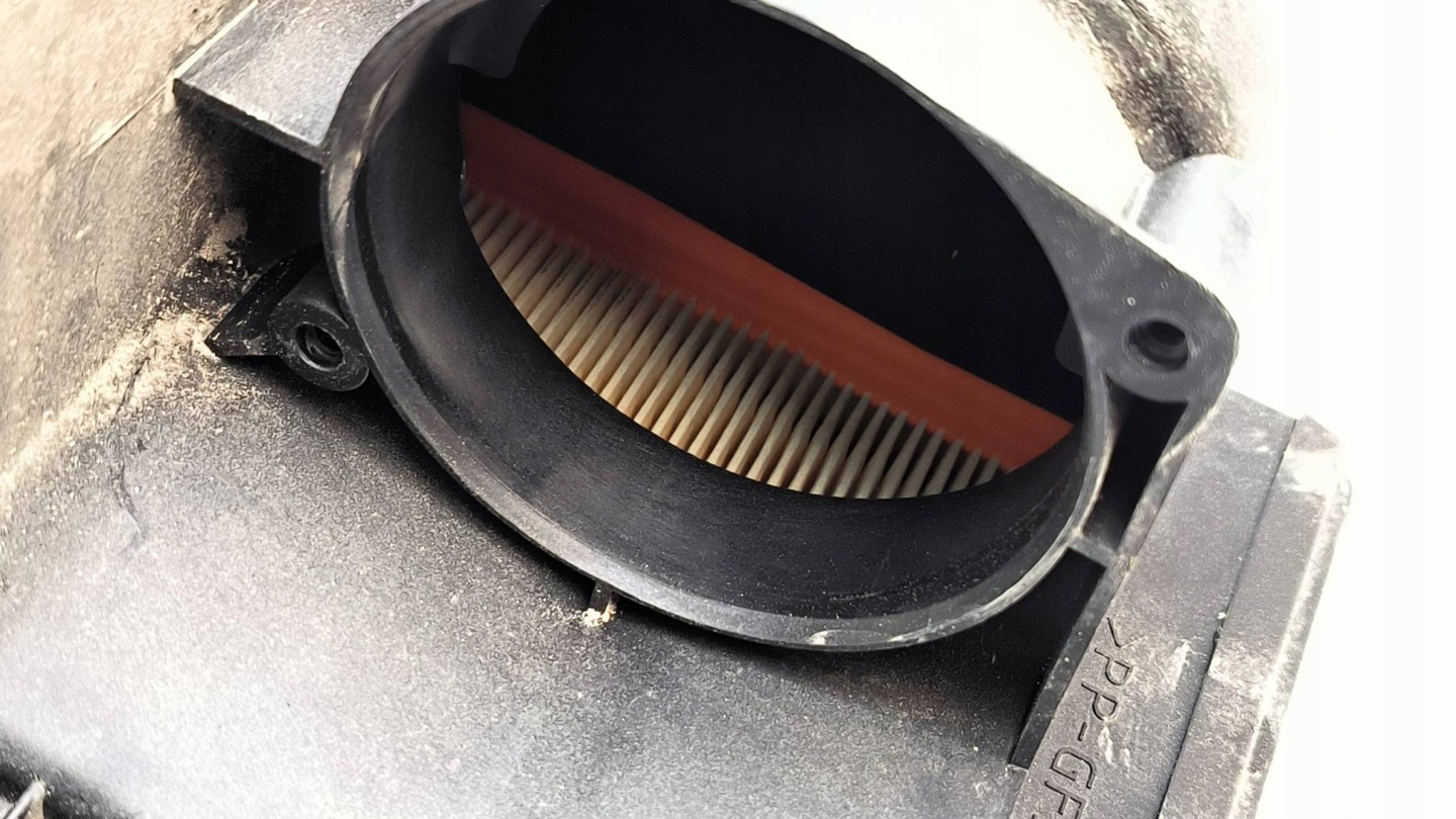 Gehäuse filter luft 16500BJ90A NISSAN NV 200