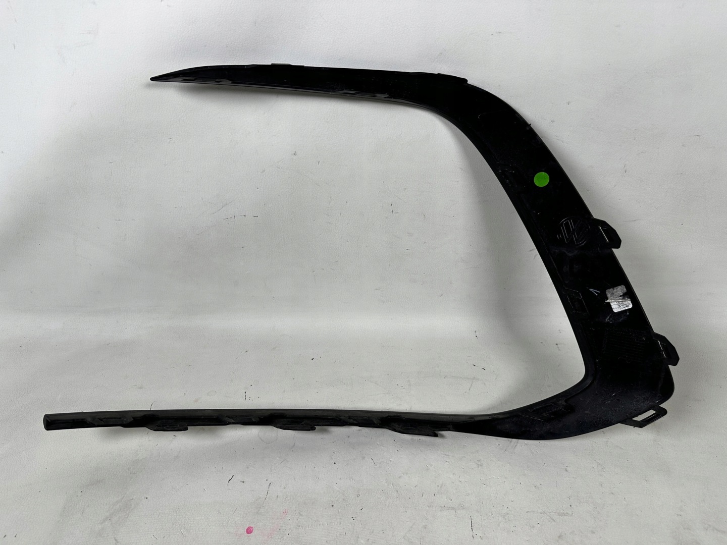 Volkswagen Golf VIII 19- grid of a bumper front 5H0853764