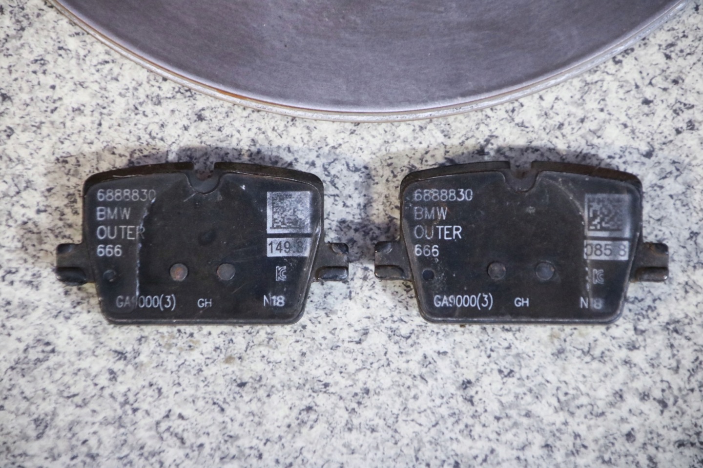 BMW G20 330i discs plates rear part 330x20 9 km !!!