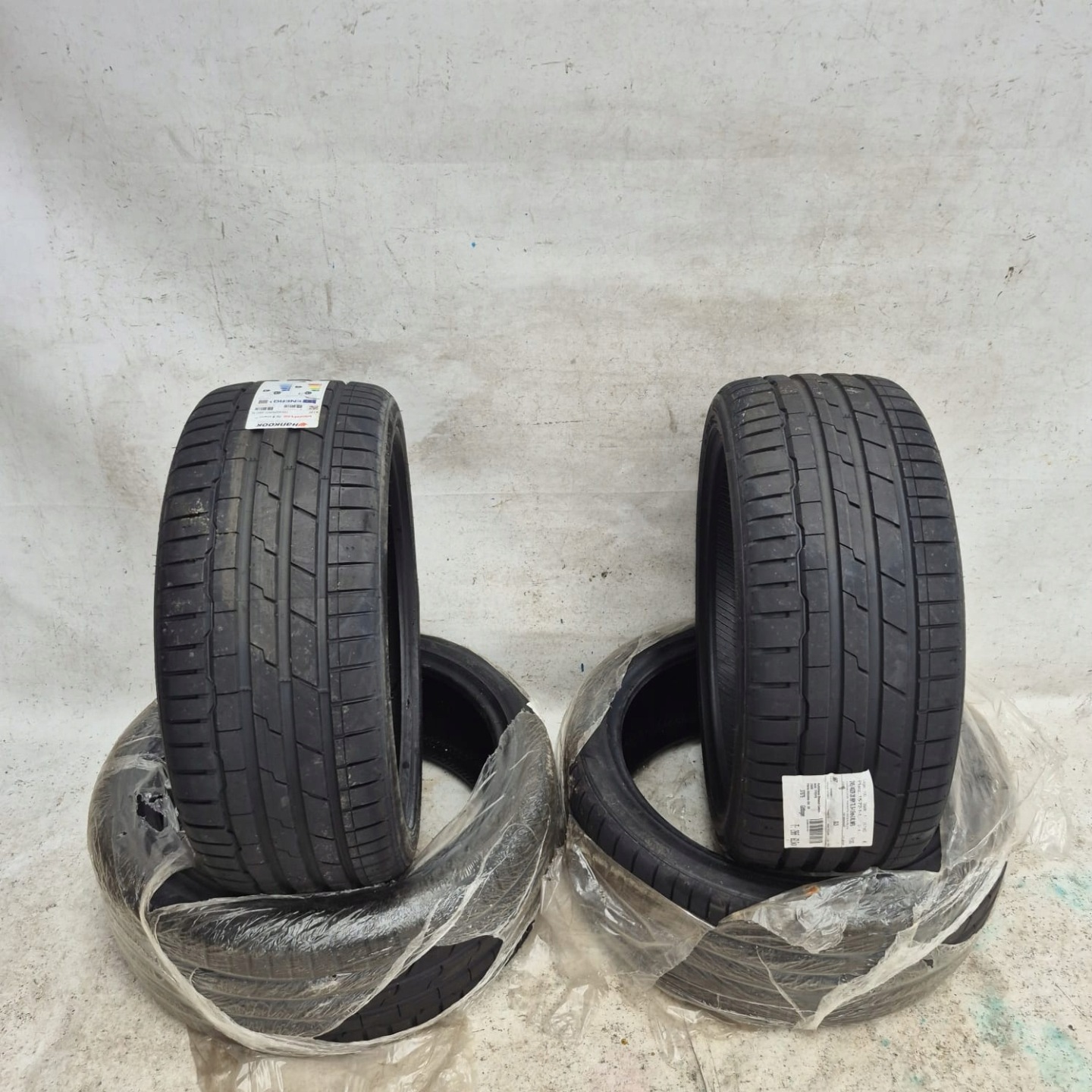 HANKOOK VENTUS S1 EVO3 245/40 R20 tyres summer