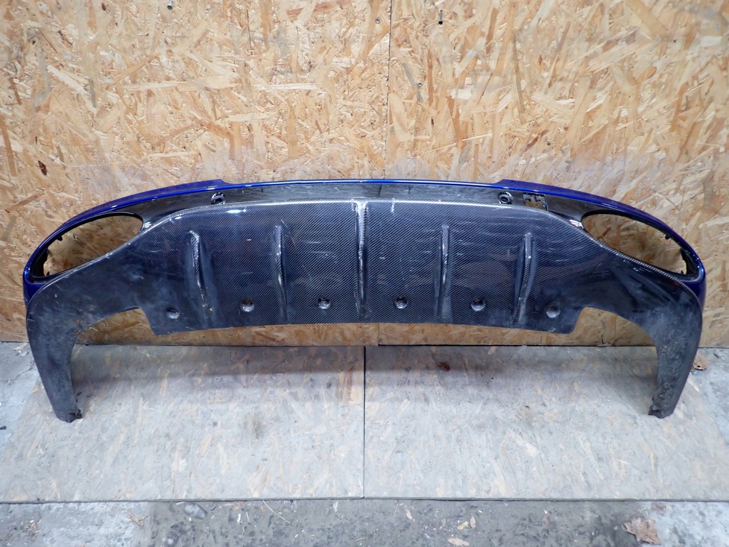 bumper rear part rear BENTLEY CONTINENTAL GT GTC 3S 2017- CARBON 3SD807527