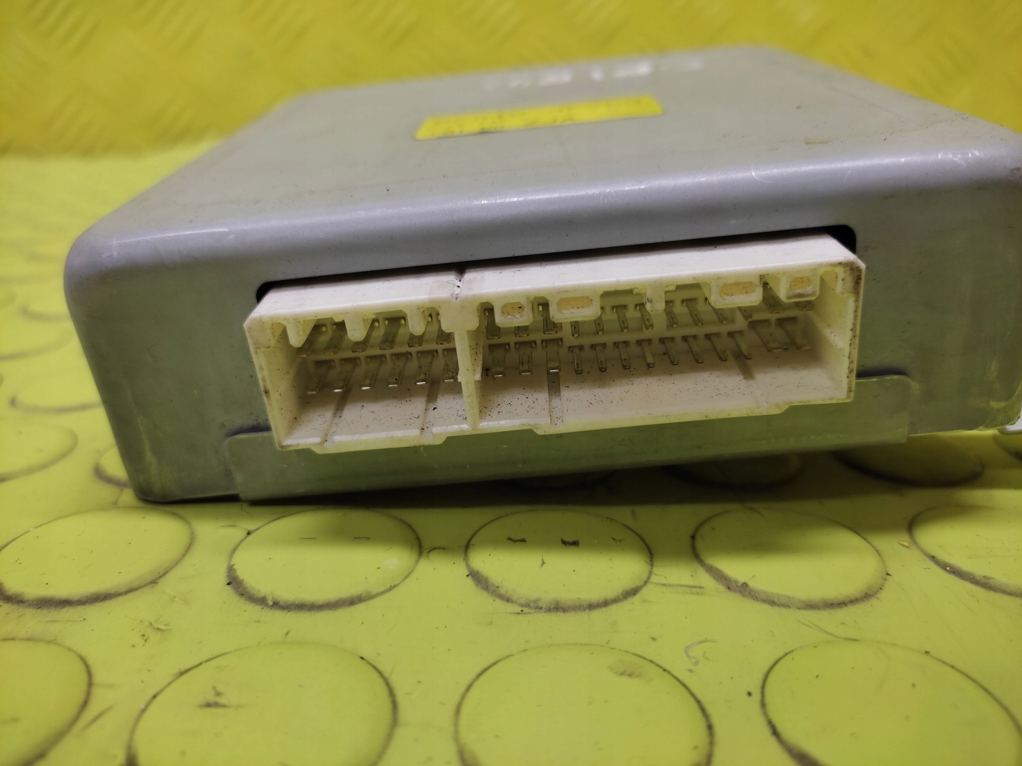 KIA OPIRUS 3.5 V6 control unit of the engine 956103F200