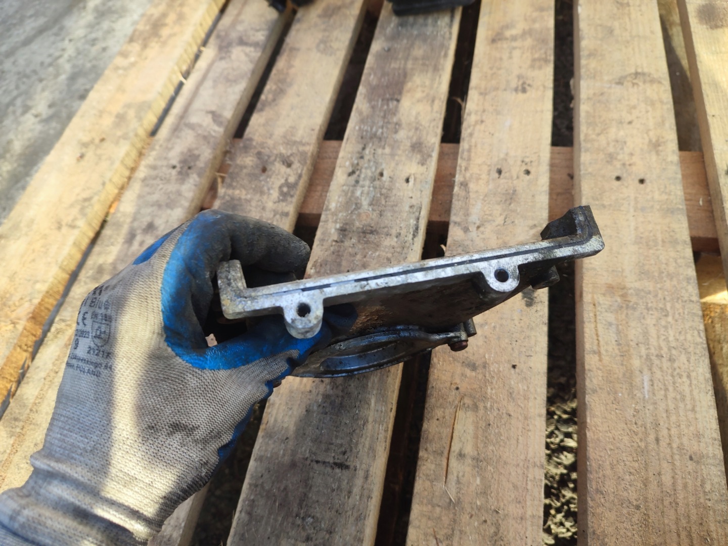 Blende Abdeckung des Zahnrads A4 B8 A5 8T 2.7 TDI 3.0 CGK CGKA 059109153F