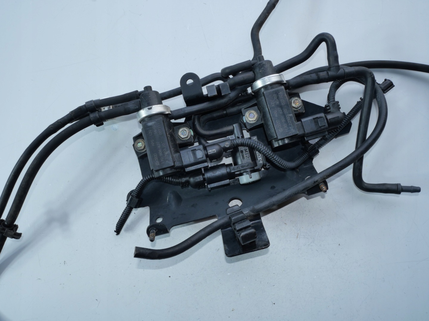 VW SHARAN 7M3133778G valve vacual